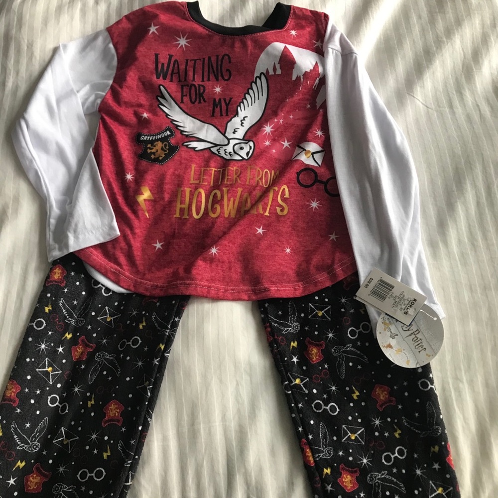 Harry Potter NWT girl’s pajama set